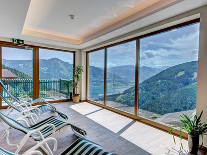 Wanderurlaub - Fahrstuhl - Ruheraum mit Panoramablick - Berghotel Jaga Alm
