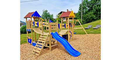 Wanderurlaub - Klassifizierung: 3 Sterne - Tirol - Hauseigener Spielplatz zum austoben - Landhaus Wildschütz