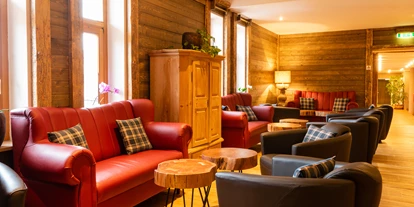 Wanderurlaub - Fahrstuhl - Bayern - Bierstube - Hotel Ahornhof