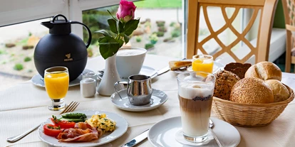 Wanderurlaub - Fahrstuhl - Frühstück - Hotel Kammweg am Rennsteig