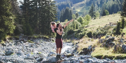 Wanderurlaub - Fahrstuhl - Wandern mit der Familie im Talschluss - THOMSN Central Hotel & Appartements