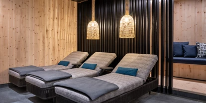 Wanderurlaub - Pools: Schwimmteich - Ruhebereich/Wellness - Ski & Bike Hotel Wiesenegg
