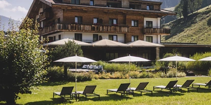 Wanderurlaub - Pools: Schwimmteich - Ski & Bike Hotel Wiesenegg