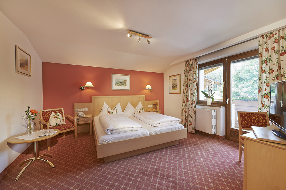 Zirbenhotel Steiger Zimmerkategorien Rettenstein-Zimmer