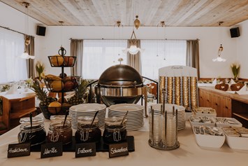 Wanderhotel: Frühstücksbuffet - B&B Hotel Die Bergquelle