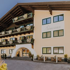 Wanderhotel: Außenansicht im Sommer - B&B Hotel Die Bergquelle