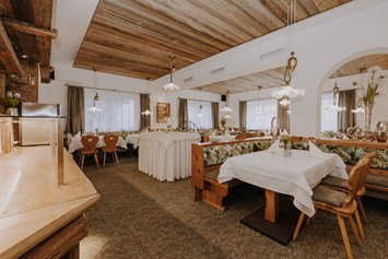 Wanderhotel: Gaststube - B&B Hotel Die Bergquelle