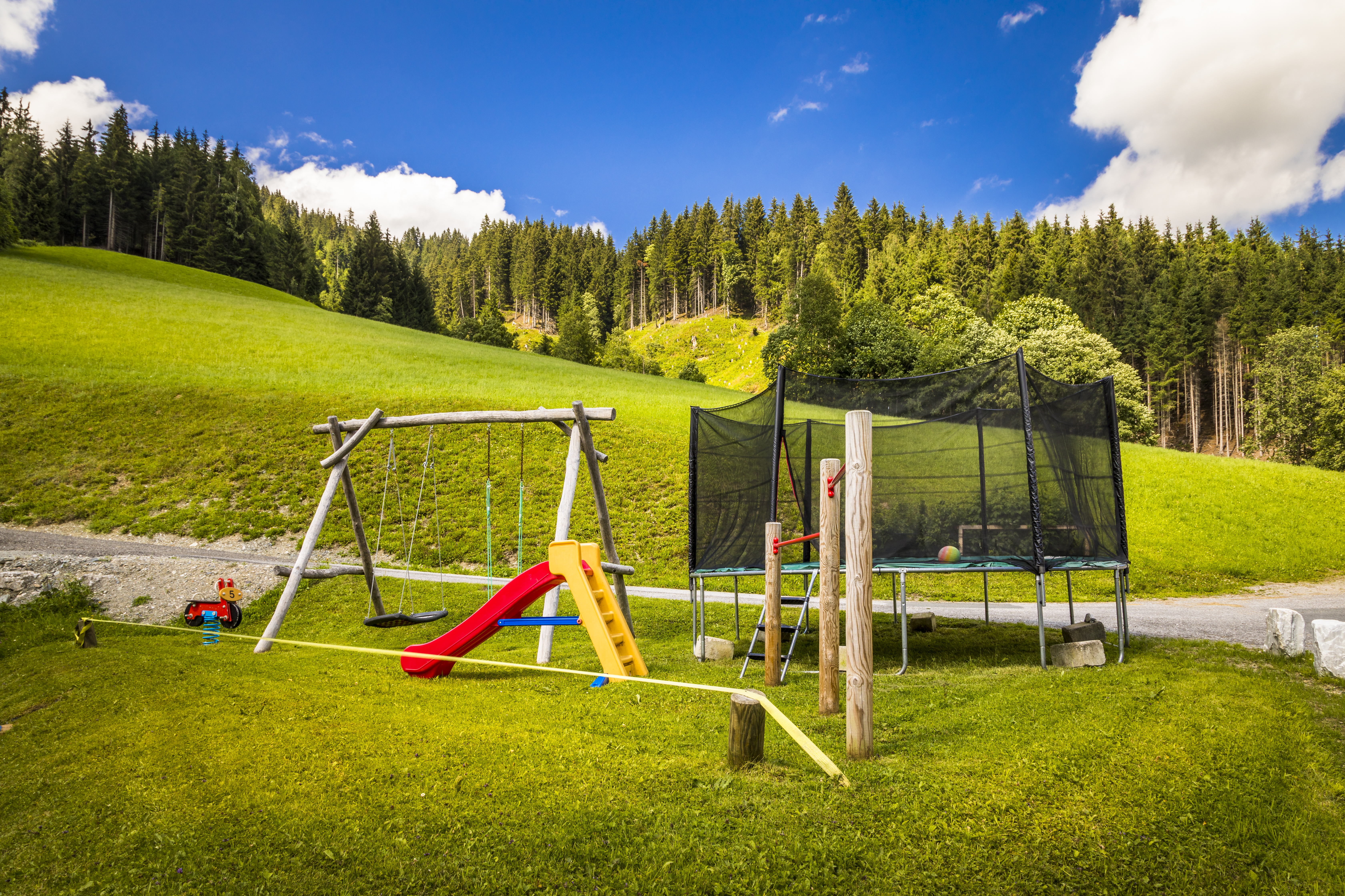 Wanderhotel: Spielplatz  - Chalet Marolden