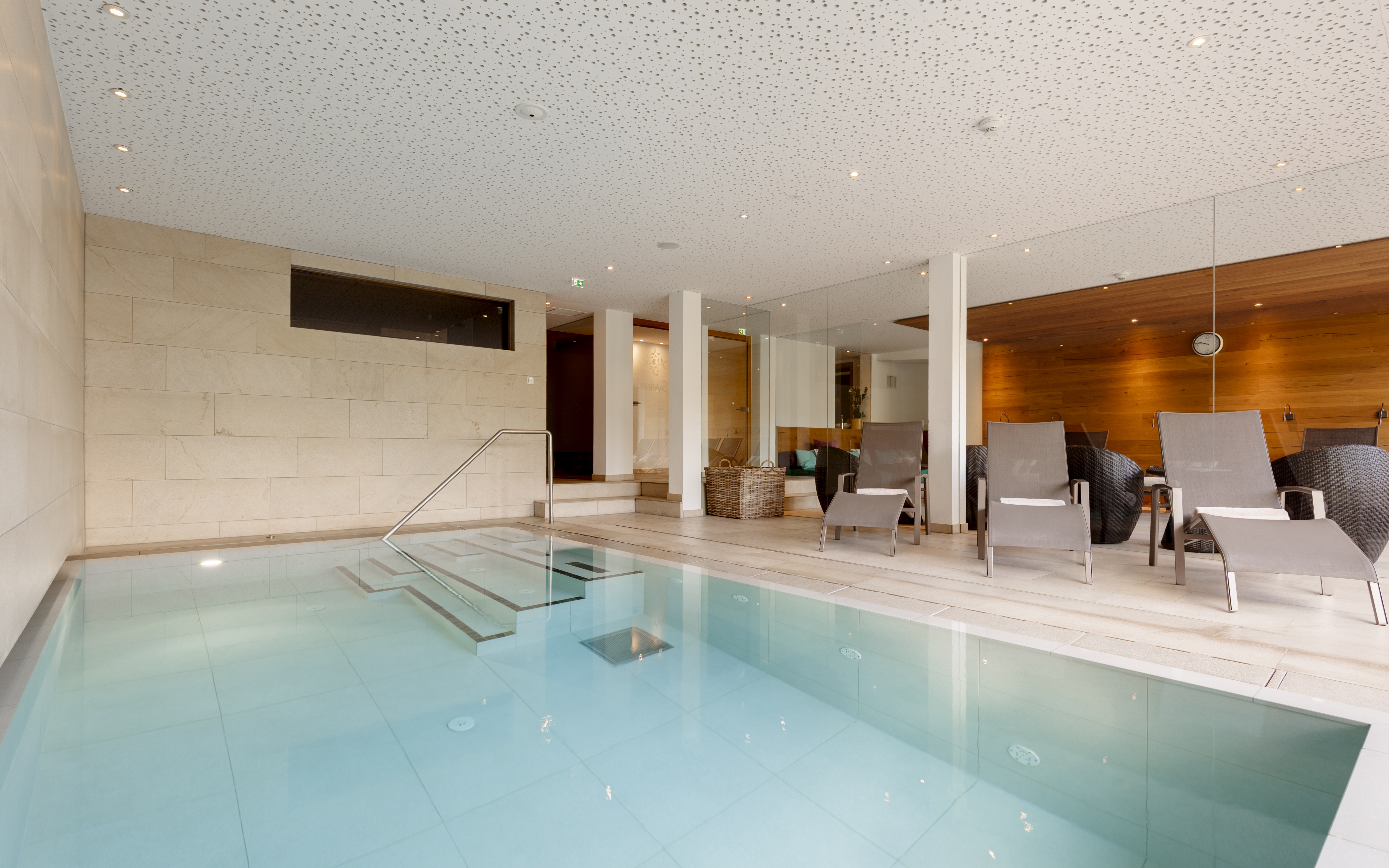 Wanderhotel: Relaxpool - Hotel SUNORA