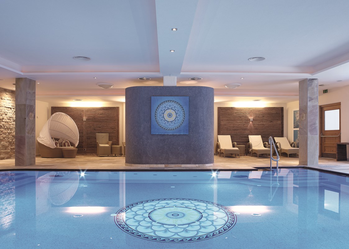 Wanderhotel: Pool - Hotel Gotthard