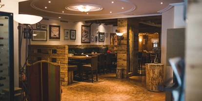 Wanderurlaub - Bach (Bach) - Bar - Hotel Gotthard
