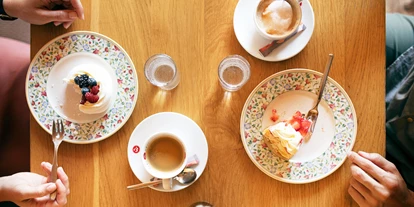 Wanderurlaub - Bach (Bach) - Kaffee Kuchen - Hotel Gotthard