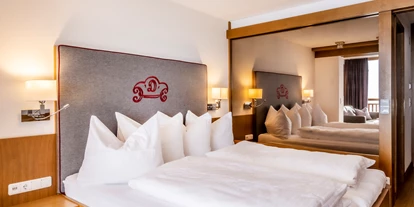 Wanderurlaub - Pools: Schwimmteich - Hotel Damülser Hof - Wellness & Spa