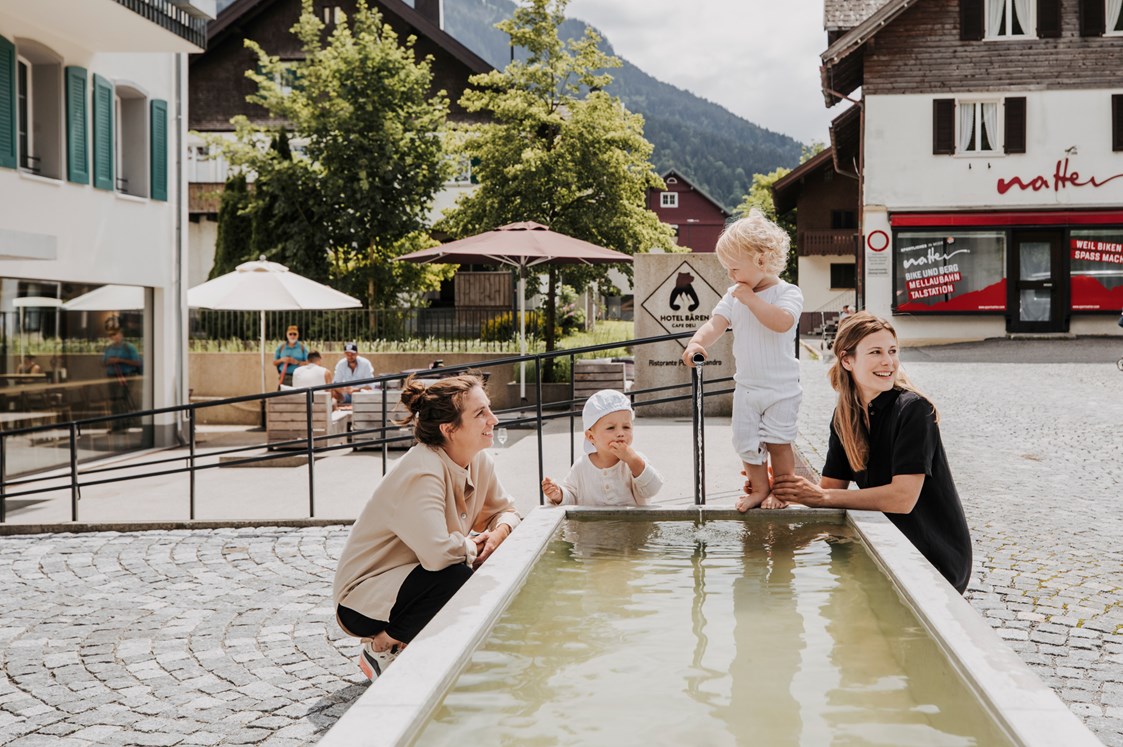 Wanderhotel: Ideal auch für Familien mit Kindern: große Zimmer mit Kleinküche, Kinder-Spielehäuschen, familiäre Atmosphäre und viele Erlebnismöglichkeiten. - Hotel Bären Bregenzerwald