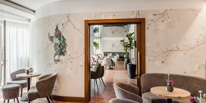 Wanderurlaub - Fahrstuhl - Bayern - Lobby Hotel Antoniushof - Wellnesshotel Antoniushof