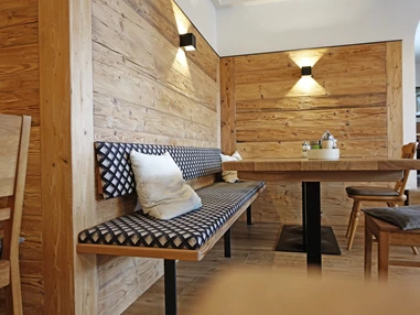Wanderhotel: Unser neu gestalteter Restaurantbereich lädt zum Verweilen ein. - moor&mehr Bio-Kurhotel