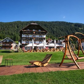 Wanderhotel: Seehotel Kärntnerhof am Weißensee 