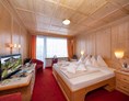 Wanderhotel: Doppelzimmer "Alpenrose" - Hotel Latini 