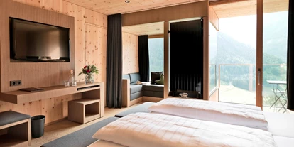 Wanderurlaub - Pools: Schwimmteich - Gradonna****s Mountain Resort Châlets & Hotel