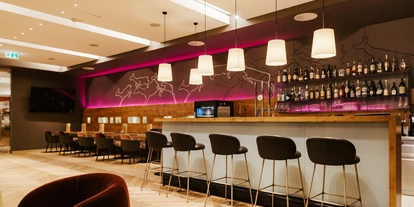 Wanderurlaub - Sonnenterrasse - Bad Aussee - Hotelbar der Villa Seilern - Villa Seilern