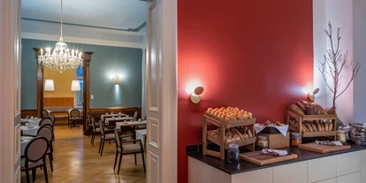Wanderurlaub - Sonnenterrasse - Bad Aussee - Buffetbereich im Restaurant - Villa Seilern - Villa Seilern
