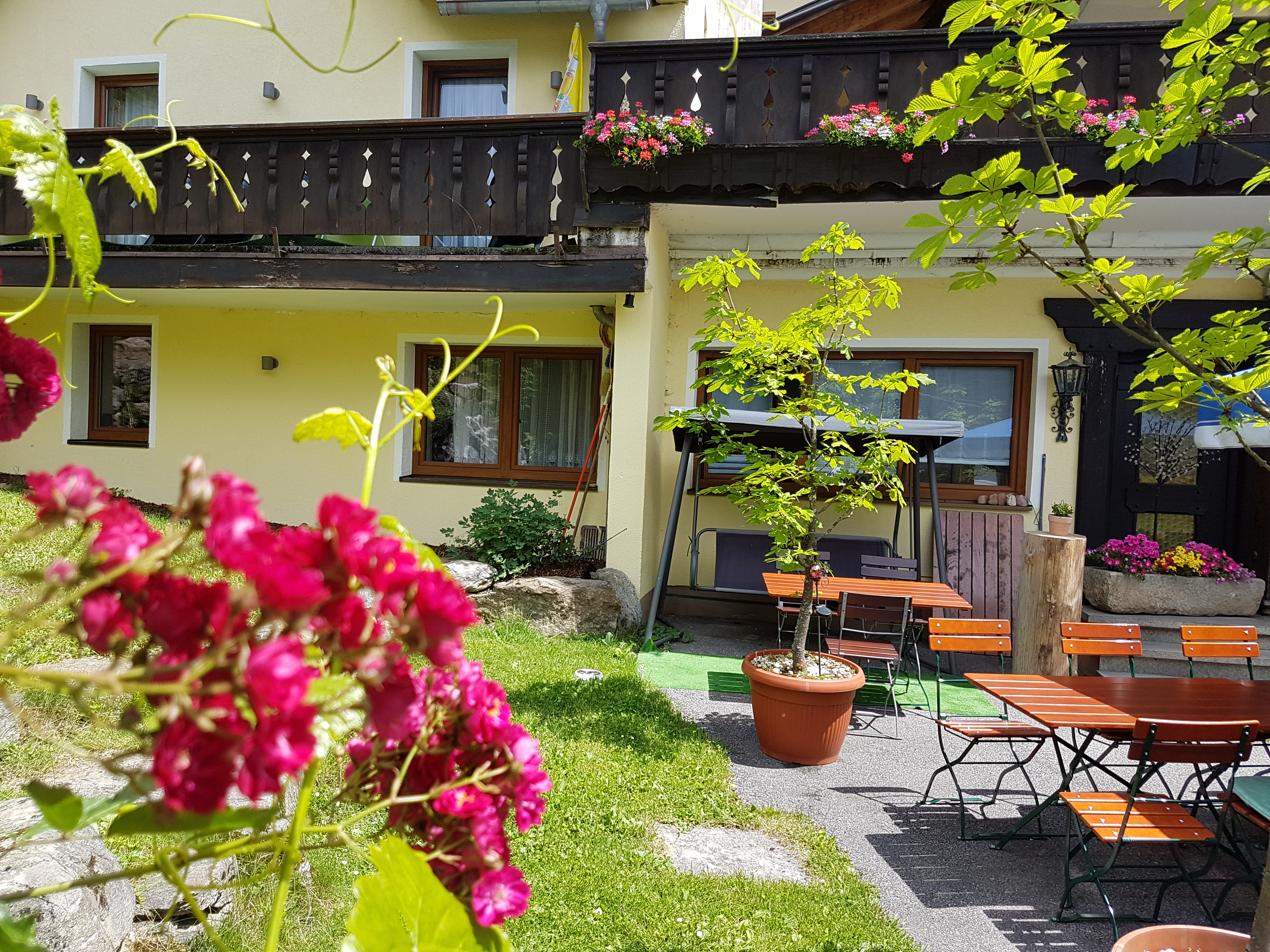 Wanderhotel: Unser Biergarten - Gasthof Mühle / Natur- & Wanderhotel