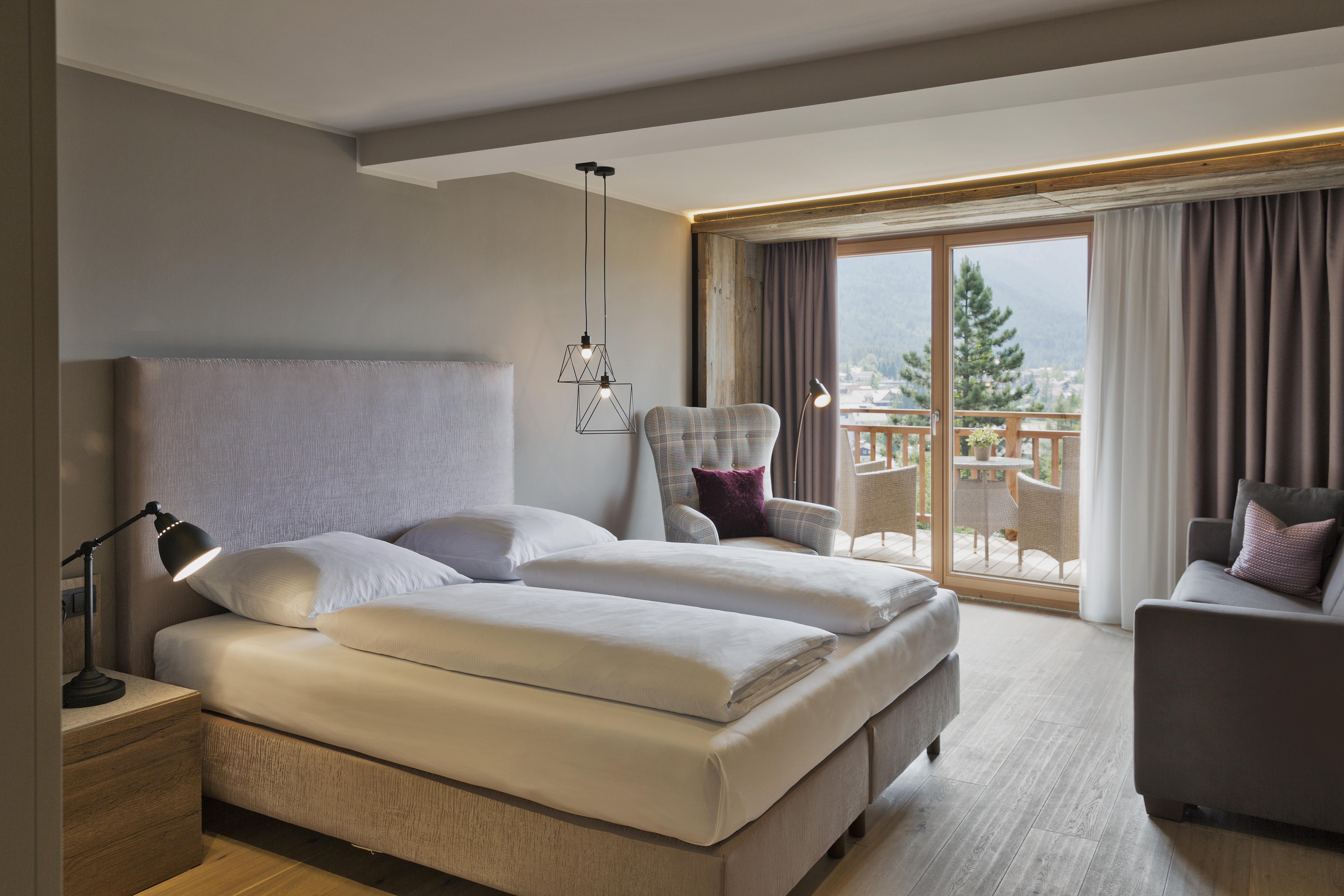 Natur & Spa Hotel Lärchenhof Zimmerkategorien Deluxe Doppelzimmer Bergblick