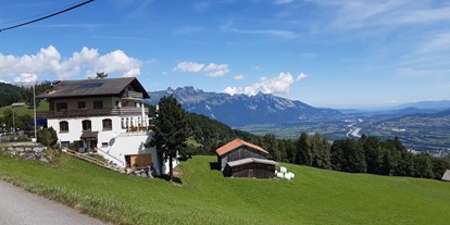 Wanderurlaub - PLZ 6822 (Österreich) - Gemsli mit Blick gegen Bodensee - Aparthotel Berggasthaus Gemsli