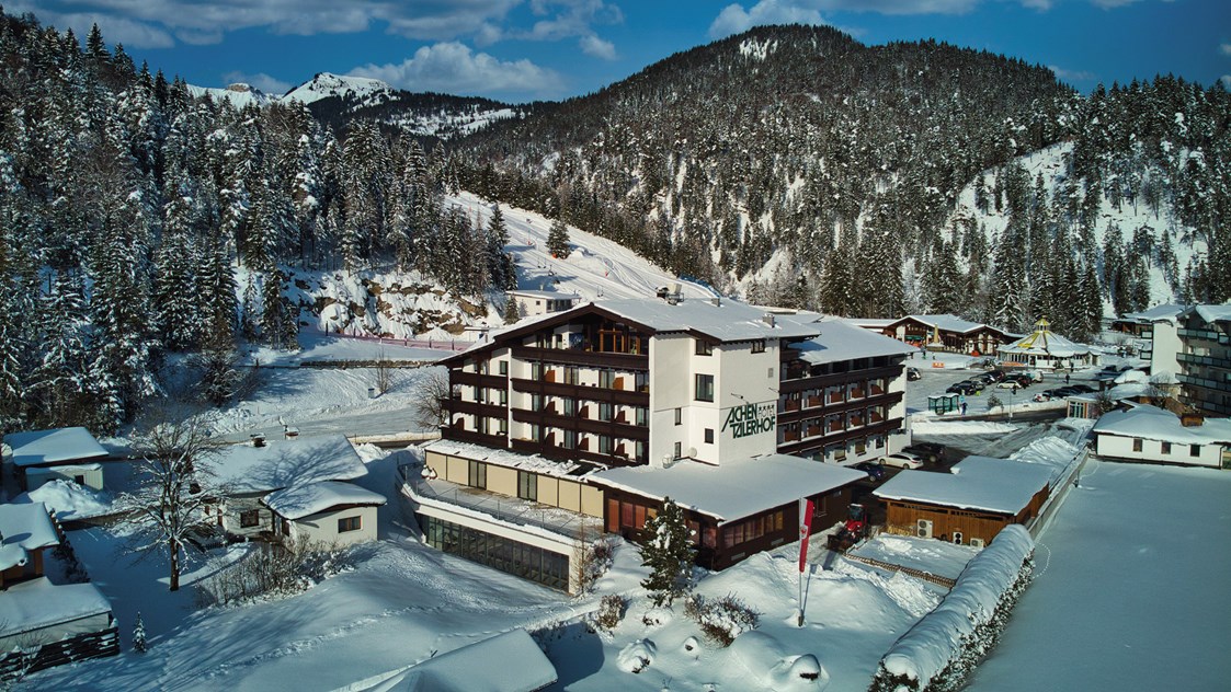 Wanderhotel: Hotel Winter - direkt am Skilift - Hotel Achentalerhof