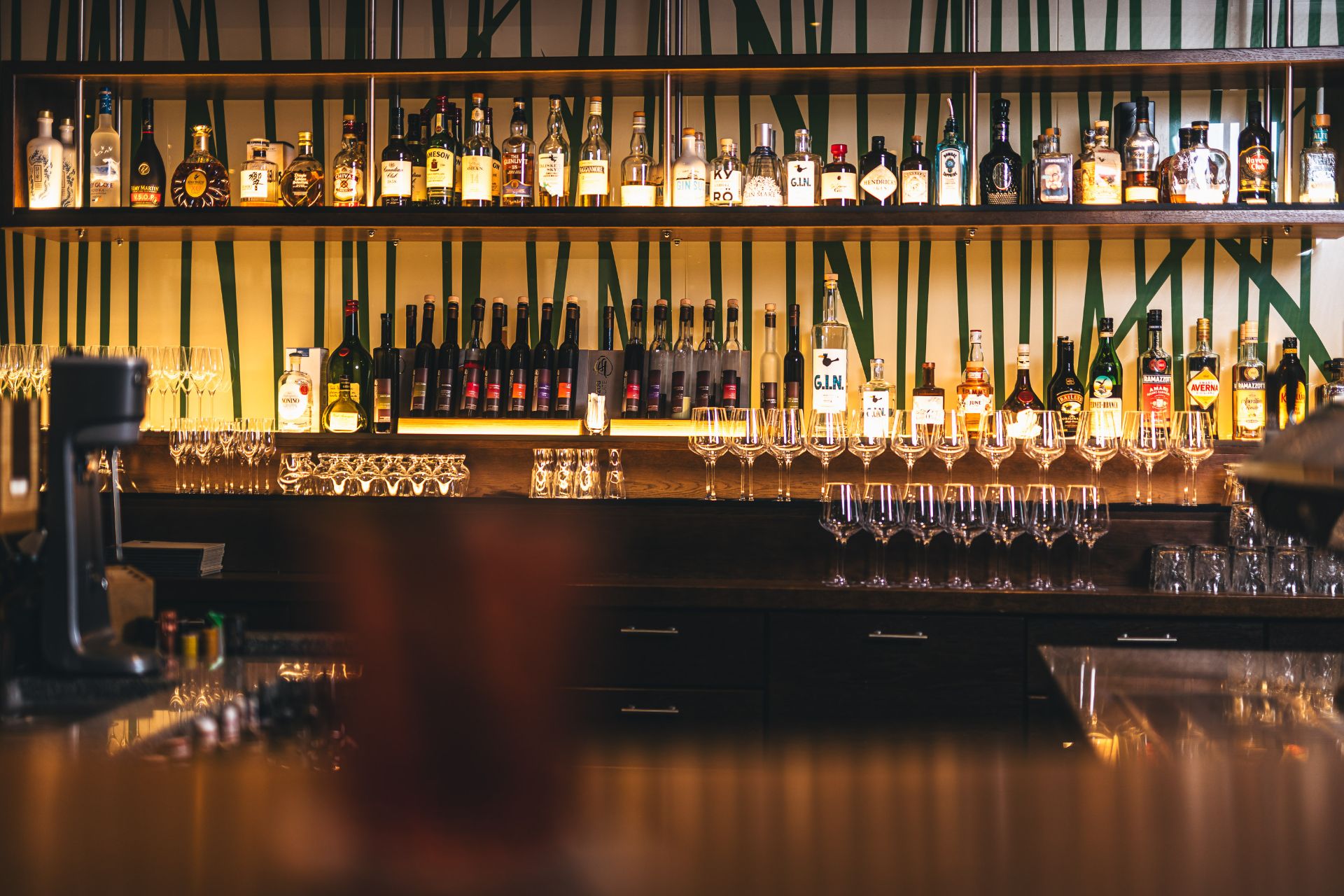 Wanderurlaub - vegetarisches Essen - Österreich - Hotelbar - Ritzenhof – Hotel und Spa am See