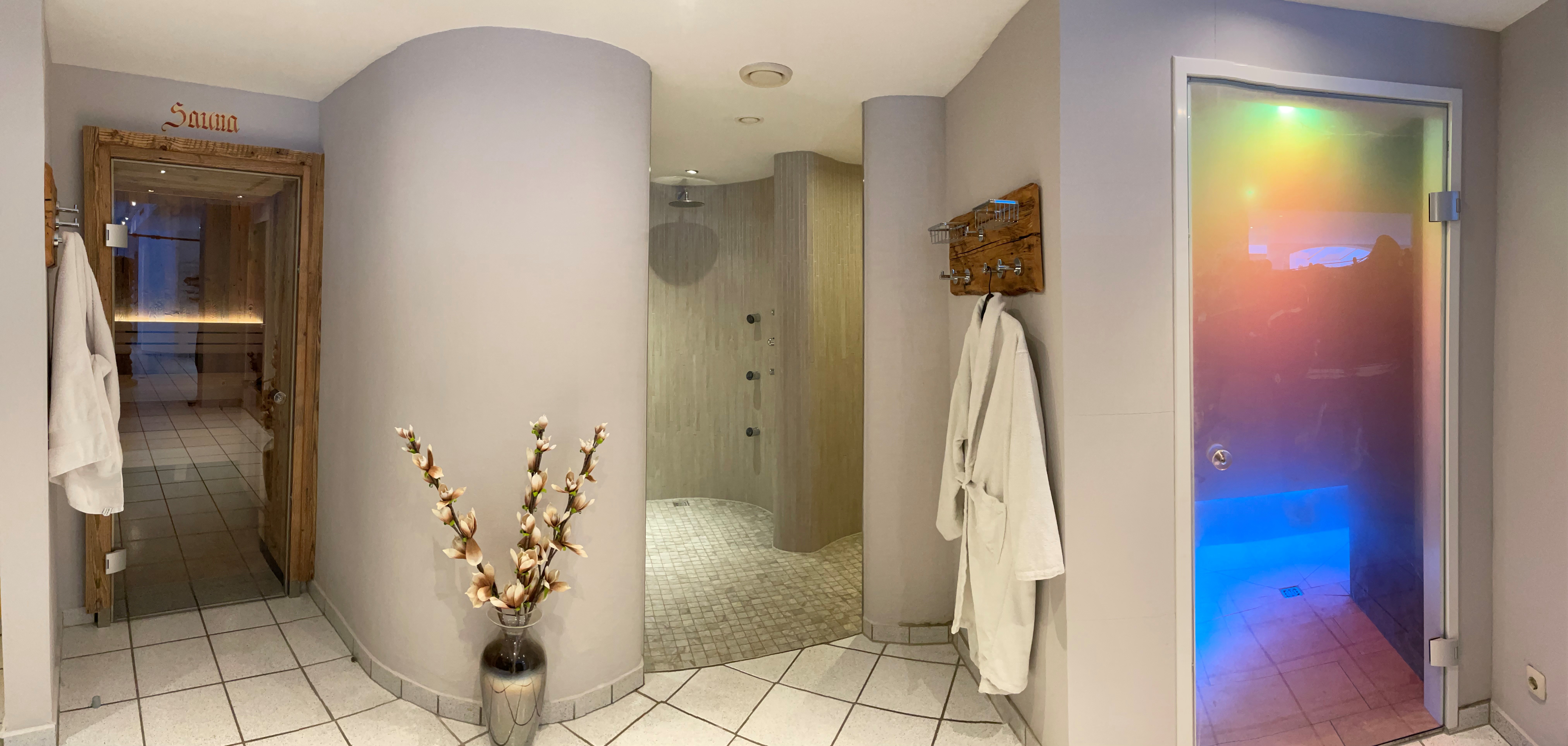 Wanderhotel: Wellnessbereich mit Sauna, Dampfbad & Pool (4x6m) - Sporthotel Klausen