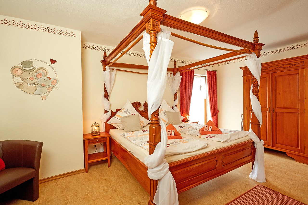 Hotel am Eifelsteig Zimmerkategorien Hochzeitssuite