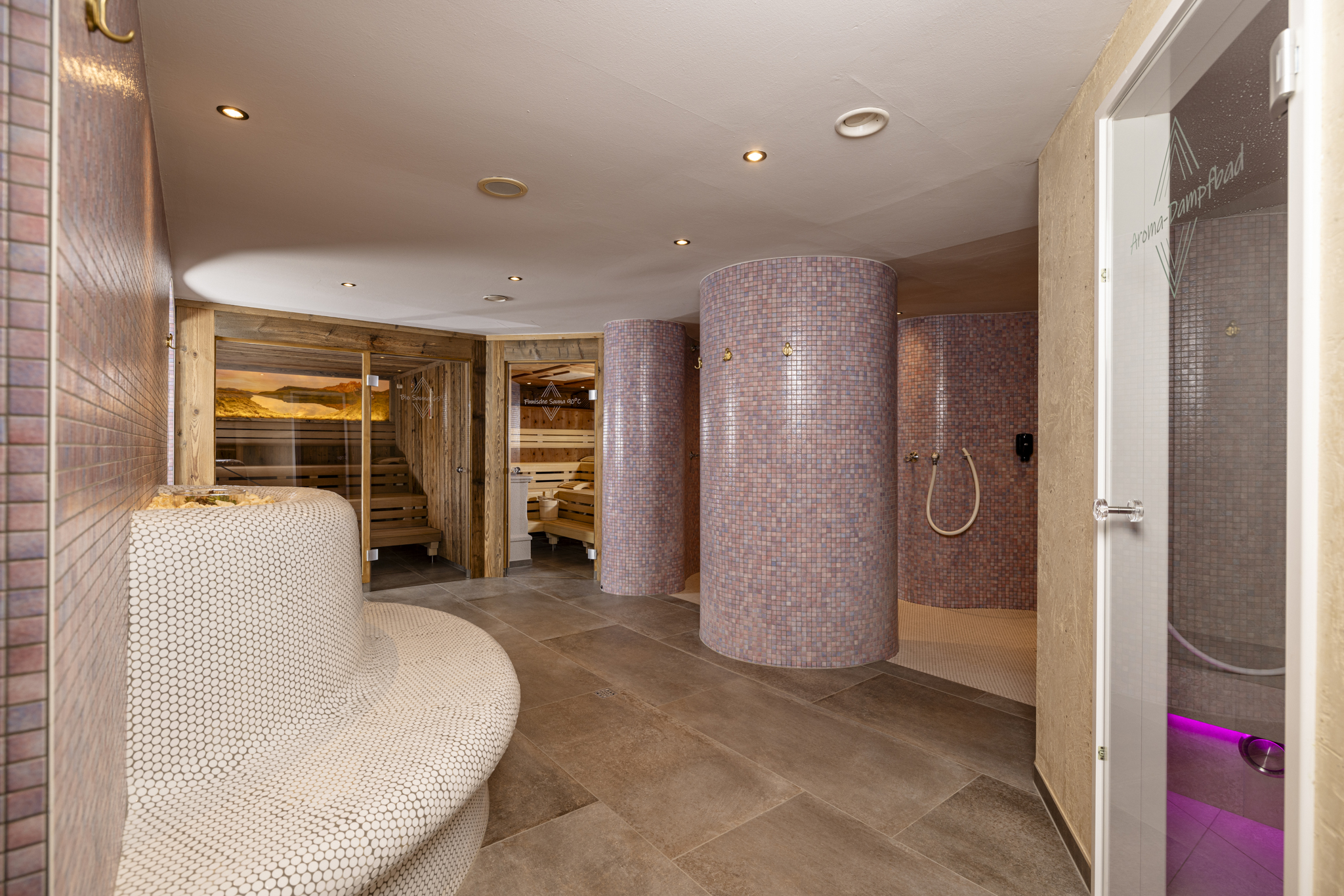 Wanderhotel: Wellnessbereich - Valara Alpine Art Hotel