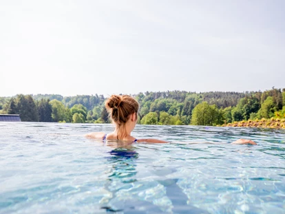 Wanderurlaub - Fahrstuhl - Pfalzblick Wald Spa Resort