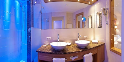 Wanderurlaub - Hotel-Schwerpunkt: Wandern & Biken - Tirol - Badezimmer - Sporthotel Ellmau