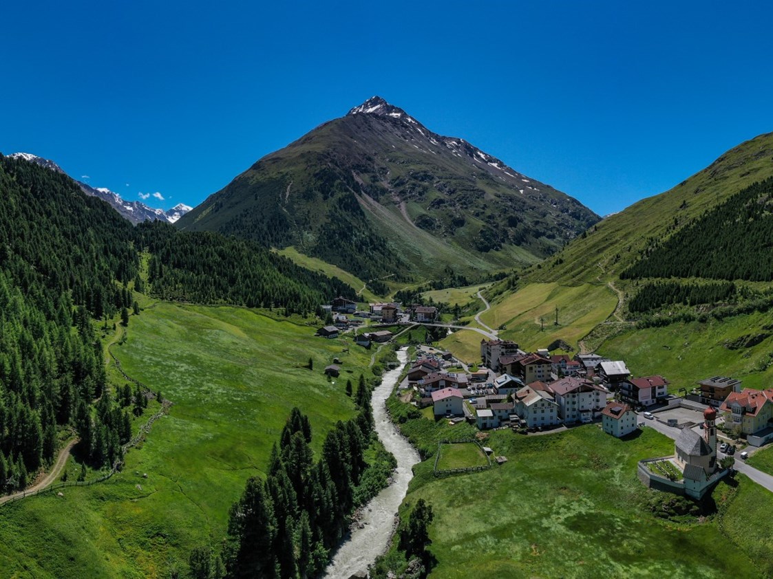 Wanderhotel: Bergsteigerdorf Vent - Natur- & Alpinhotel Post