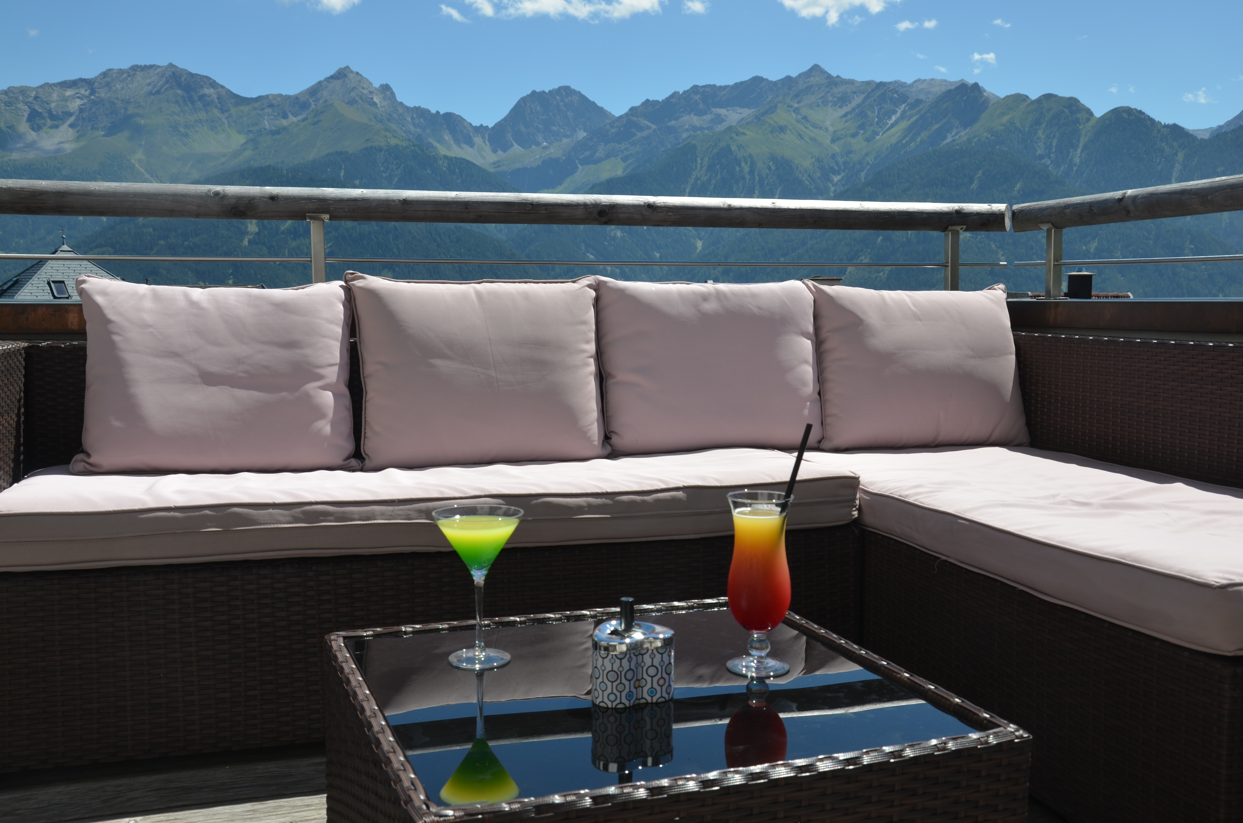 Wanderhotel: Hotel Cores Terrasse - Hotel Cores