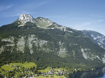 Narzissendorf Zloam Tourentipps 4 Gipfel - 1 See am Loser