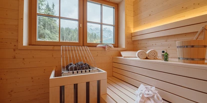 Wanderurlaub - Sonnenterrasse - Bad Aussee - Sauna im Ferienhaus Salzkammergut Plus - Narzissendorf Zloam
