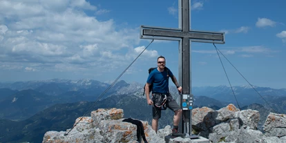 Wanderurlaub - Sonnenterrasse - Bad Aussee - Wanderguide Olli - Narzissendorf Zloam