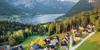 Wanderurlaub - Sonnenterrasse - Bad Aussee - Narzissendorf Zloam - Dorteil Eibenwald mit Grundlsee und Bergpanorama - Narzissendorf Zloam