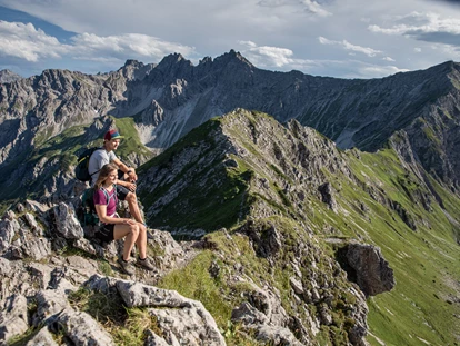 Wanderurlaub - Bach (Bach) - ©Kleinwalsertal Tourismus/Bastian Morell - Hotel Gemma