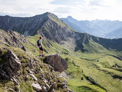 Wanderurlaub - Bach (Bach) - ©Kleinwalsertal Tourismus/Bastian Morell - Hotel Gemma
