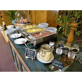 Wanderhotel: Frühstück - Die Lilie - Hotel Garni