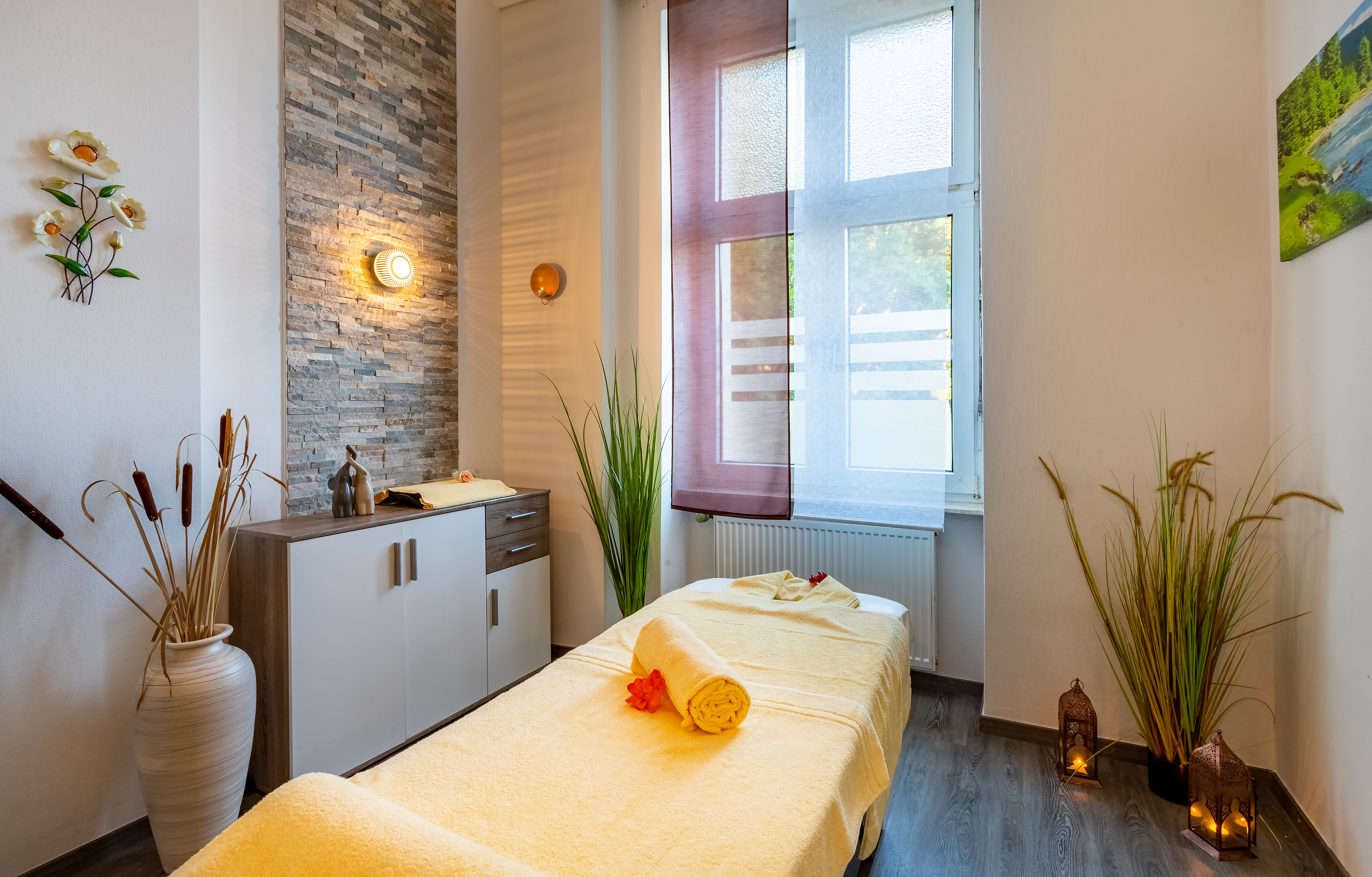Wanderhotel: Wellnessbereich Massagebereich - Boutique Hotel Badehof