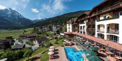 Wanderurlaub - Fahrstuhl - Hotel Post Lermoos 4*S