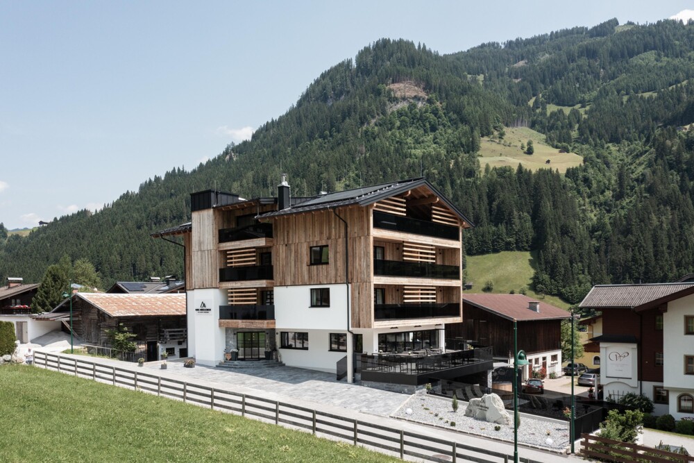 Wanderurlaub - vegetarisches Essen - Hohe Tauern - Aussenansicht Hotel Das Diellehen - B&B Hotel Das Diellehen