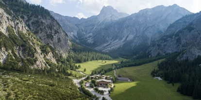 Wanderurlaub - Pools: Schwimmteich - Alpengenuss & Natur SPA Gramai Alm