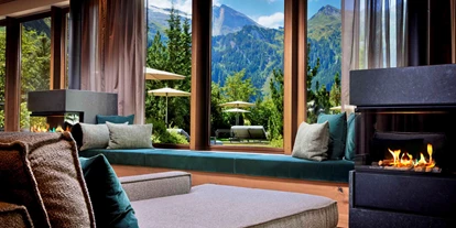 Wanderurlaub - Fahrstuhl - Ruheraum mit Bergblick - Hotel Alpenhof