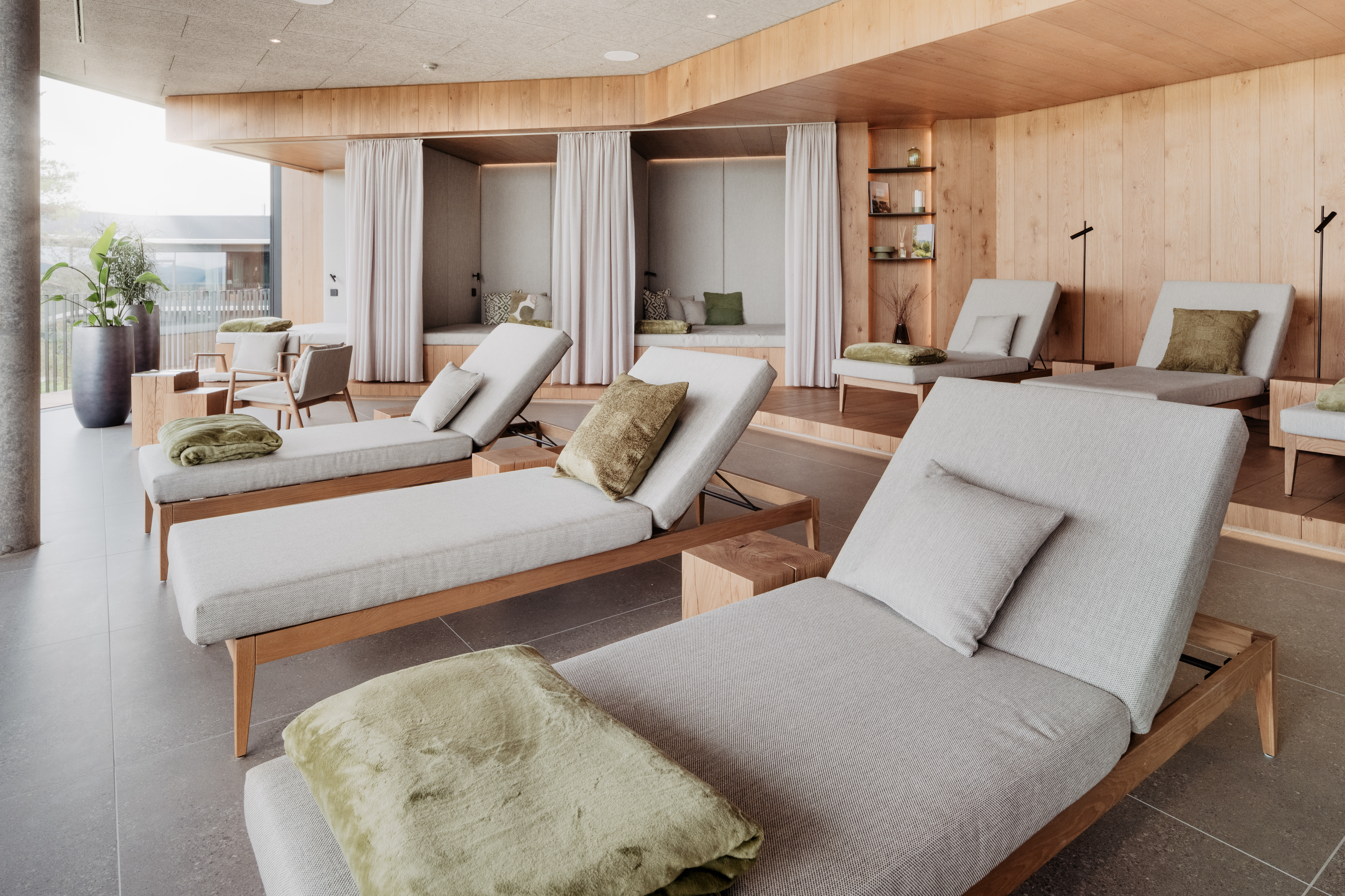 Wanderurlaub - Hotelbar - Oberösterreich - Loxone Campus